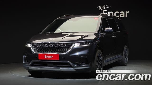 Kia Carnival 2021 — Фото 1/20