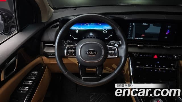 Kia Carnival 2021 — Фото 13/20