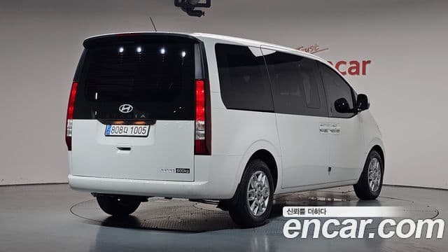 Hyundai Staria 2025 — Şəkil 2/20