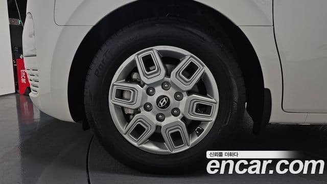 Hyundai Staria 2025 — Şəkil 5/20