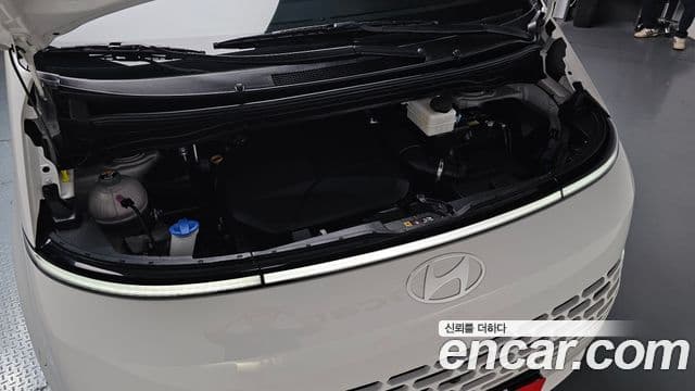 Hyundai Staria 2025 — Şəkil 6/20