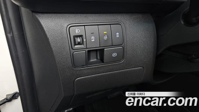 Hyundai Staria 2025 — Şəkil 19/20