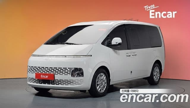 Hyundai Staria 2025 — Şəkil 1/20
