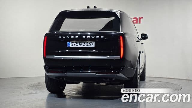 Land Rover Range Rover 2025 — Photo 39/41