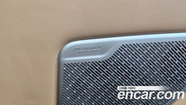Land Rover Range Rover 2025 — Photo 31/41