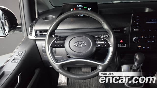 Hyundai Staria 2023 — Фото 12/20