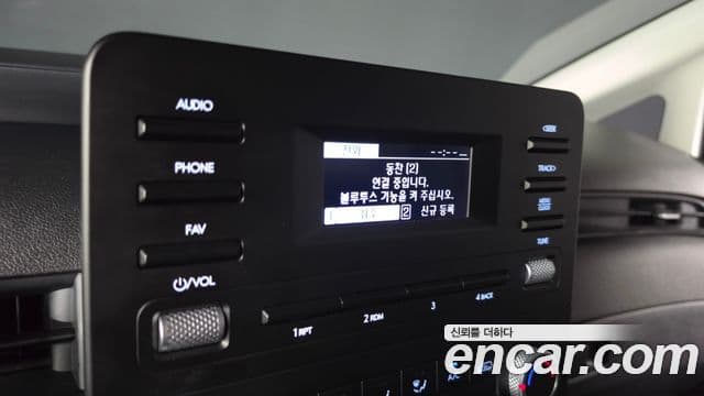 Hyundai Staria 2023 — Фото 17/20
