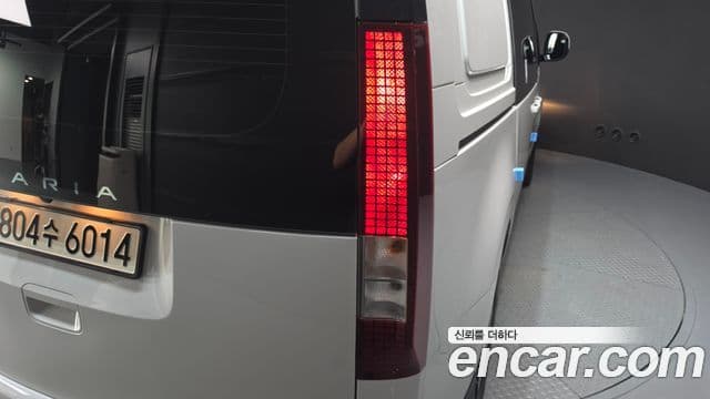 Hyundai Staria 2023 — Photo 24/30