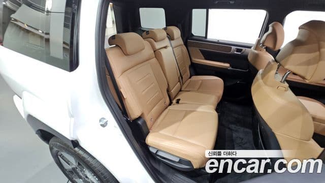 Hyundai Santa Fe 2024 — ფოტო 11/20