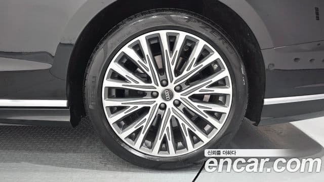 Audi A8 2023 — Photo 4/43