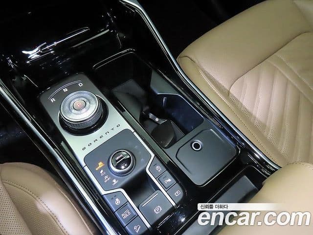 Kia Sorento 2024 — фото 12 из 20