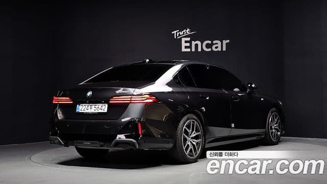 BMW 5 Series 2025 — ფოტო 2/20