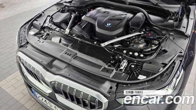 BMW 5 Series 2025 — ფოტო 6/20