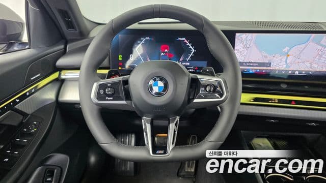 BMW 5 Series 2025 — ფოტო 13/20