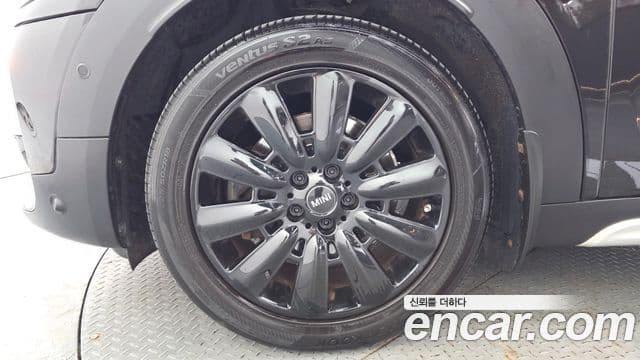 Mini Cooper S Countryman 2019 — Şəkil 5/20