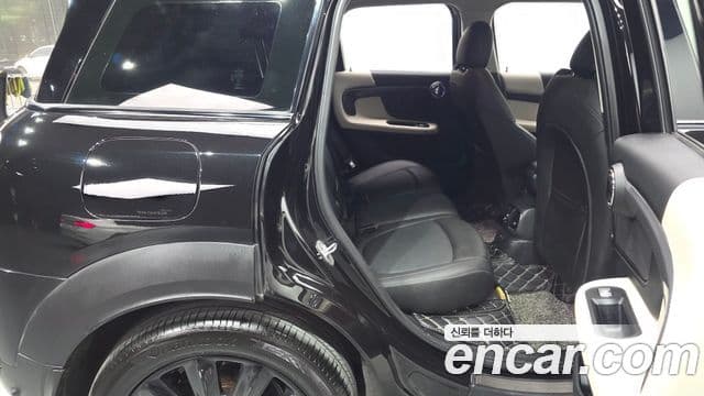 Mini Cooper S Countryman 2019 — Şəkil 11/20