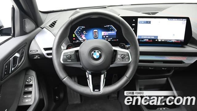 BMW 1 Series 2025 — Фото 13/20