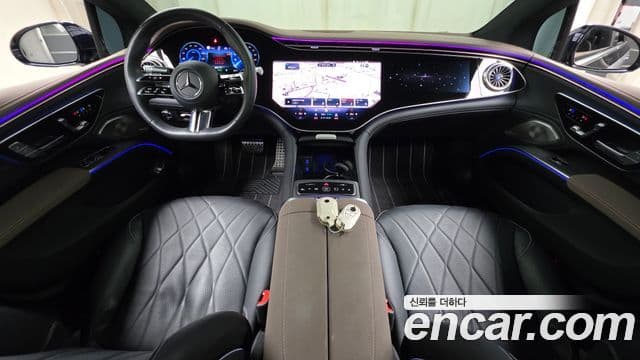Mercedes-Benz EQS 2023 — Photo 4/36