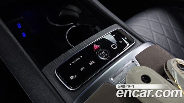 Mercedes-Benz EQS 2023 — Photo 19/36