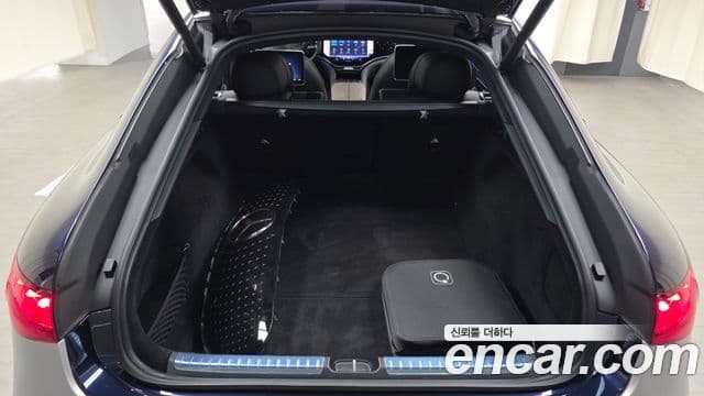 Mercedes-Benz EQS 2023 — Photo 36/36