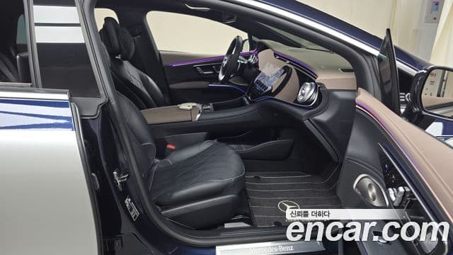 Mercedes-Benz EQS 2023 — Photo 20/36