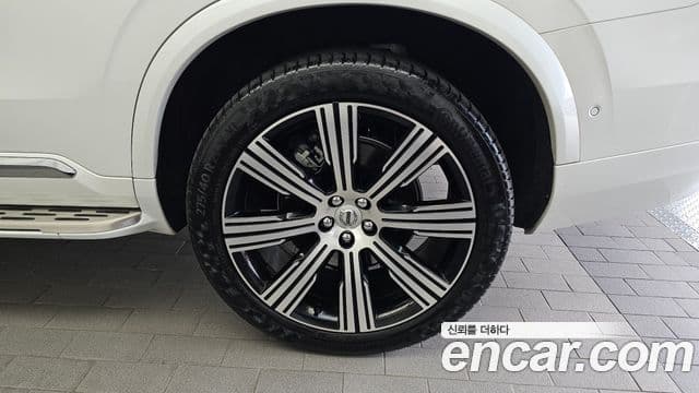 Volvo XC90 2024 — Photo 7/34
