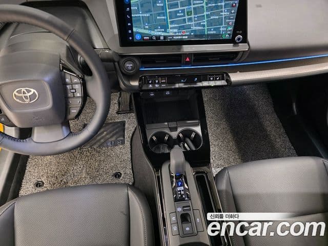 Toyota Prius 2024 — Şəkil 8/15