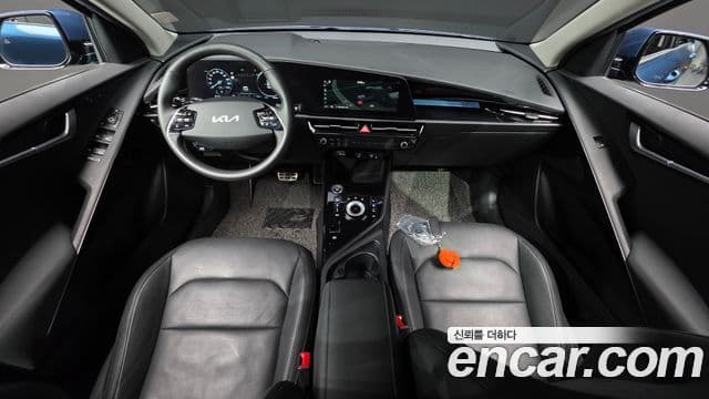 Kia Niro 2022 — ფოტო 7/20