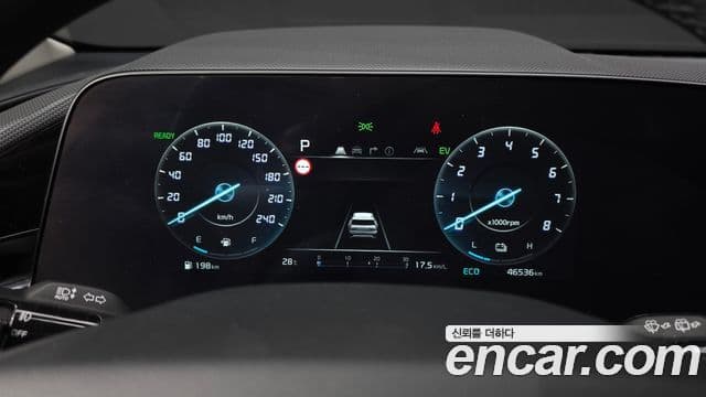 Kia Niro 2022 — ფოტო 8/20