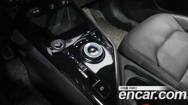 Kia Niro 2022 — ფოტო 9/20