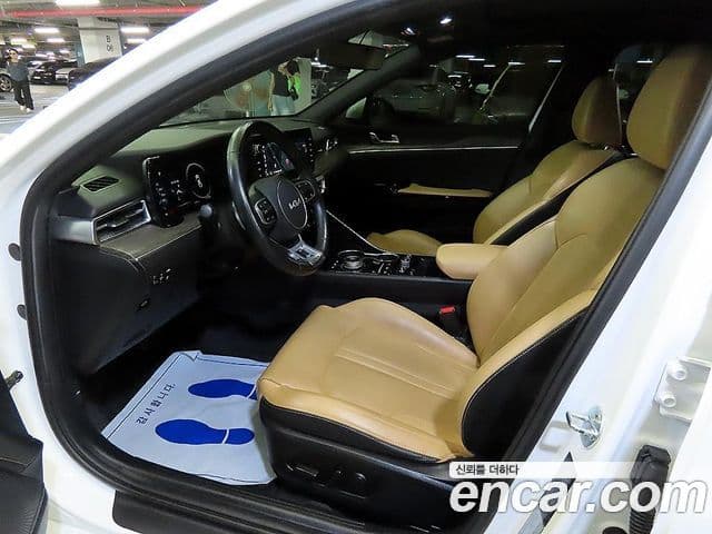 Kia K5 2022 — ფოტო 5/20