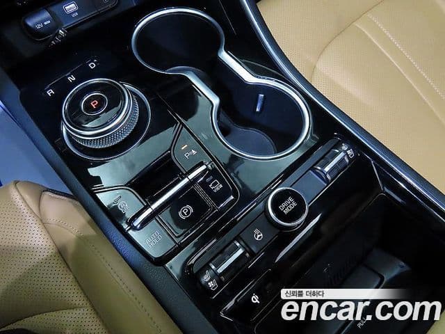 Kia K5 2022 — ფოტო 12/20