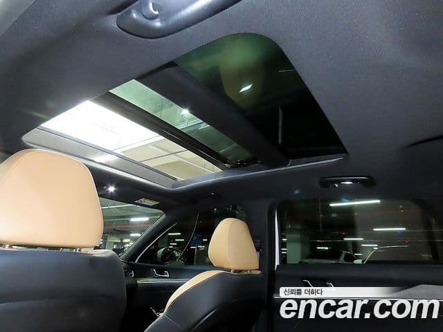 Kia K5 2022 — ფოტო 17/20
