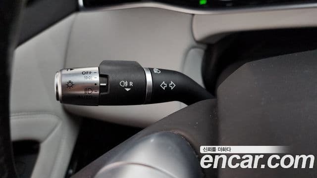Land Rover Range Rover Evoque 2019 — ფოტო 16/20