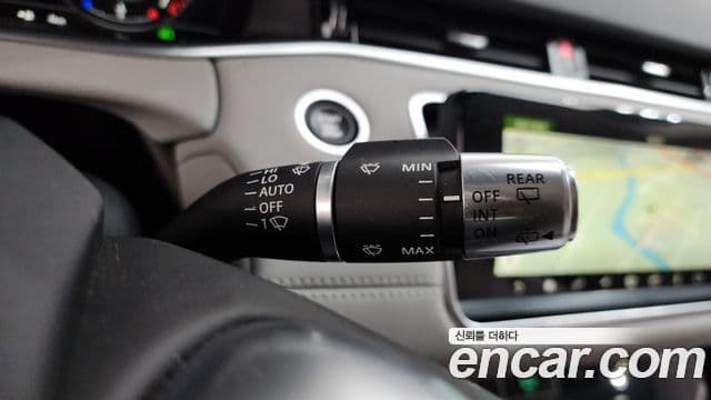 Land Rover Range Rover Evoque 2019 — ფოტო 17/20