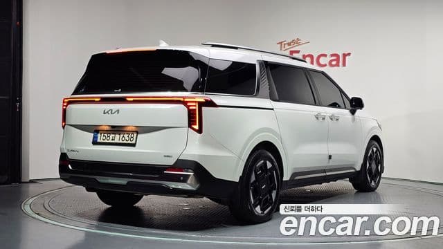 Kia Carnival 2024 — ფოტო 1/20