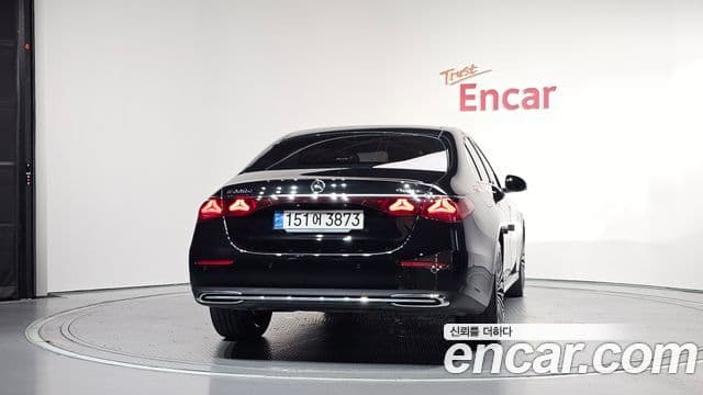 Mercedes-Benz E-Class 2024 — Şəkil 4/20