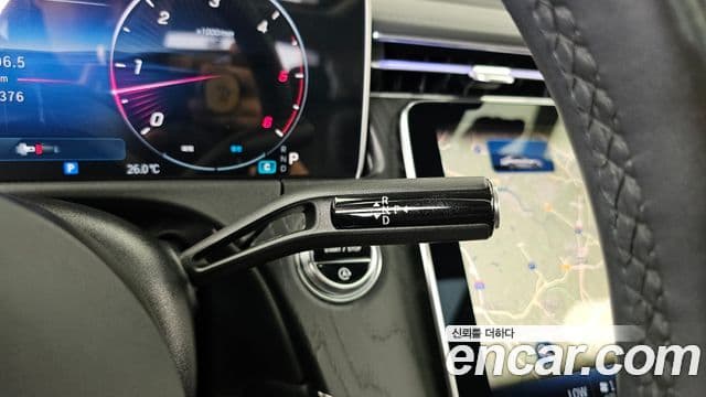 Mercedes-Benz E-Class 2024 — фото 9 из 20
