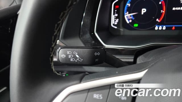 Volkswagen Jetta 2023 — ფოტო 17/20