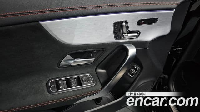Mercedes-Benz CLA-Class 2021 — ფოტო 17/20