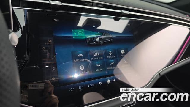 Mercedes-Benz E-Class 2025 — Фото 18/20