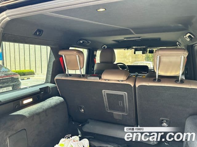 Mercedes-Benz G-Class 2025 — Фото 13/20