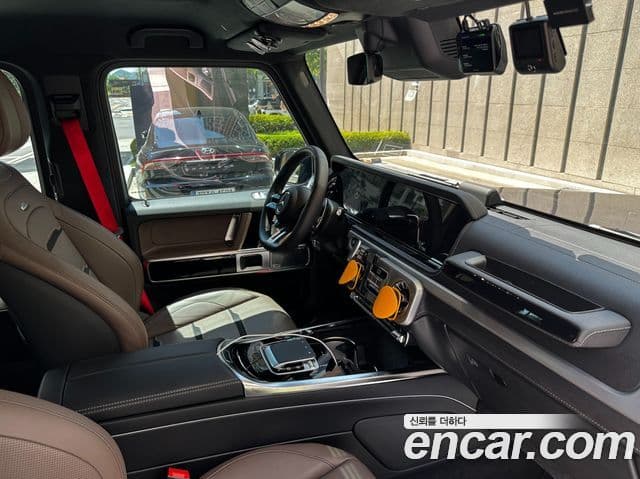 Mercedes-Benz G-Class 2025 — Фото 17/20