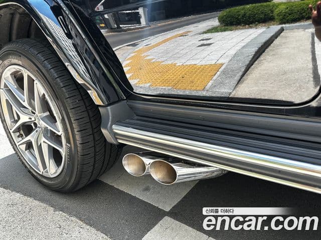 Mercedes-Benz G-Class 2025 — Фото 18/20