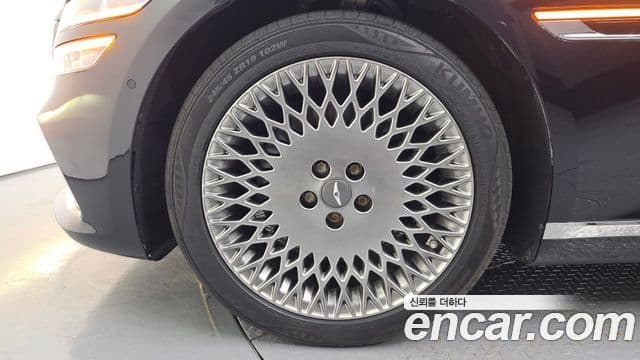 Genesis Electrified G80 2020 — ფოტო 5/20