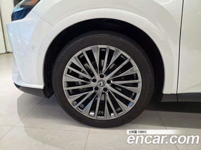 Lexus RX350h 2025 — Photo 2/16