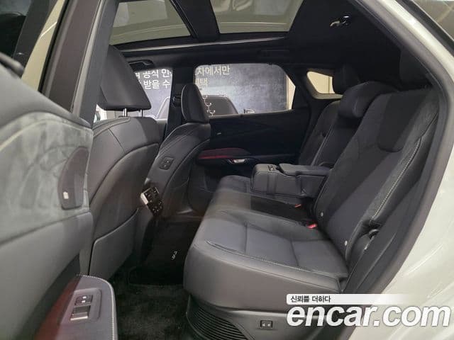 Lexus RX350h 2025 — Photo 5/16
