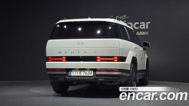 Hyundai Santa Fe 2024 — Фото 4/20