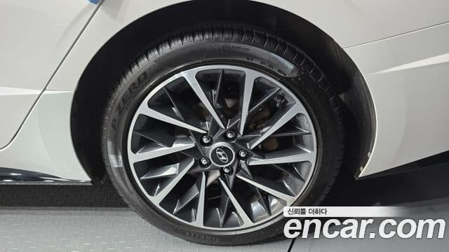 Hyundai Sonata 2022 — Şəkil 18/20