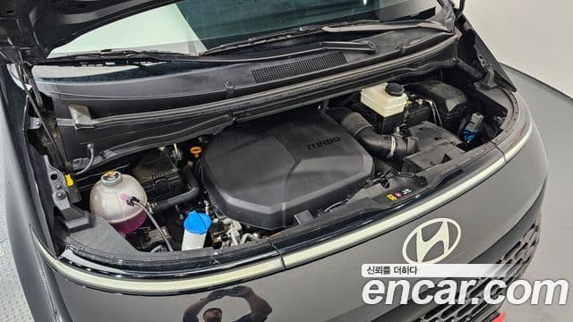 Hyundai Staria 2025 — ფოტო 6/20
